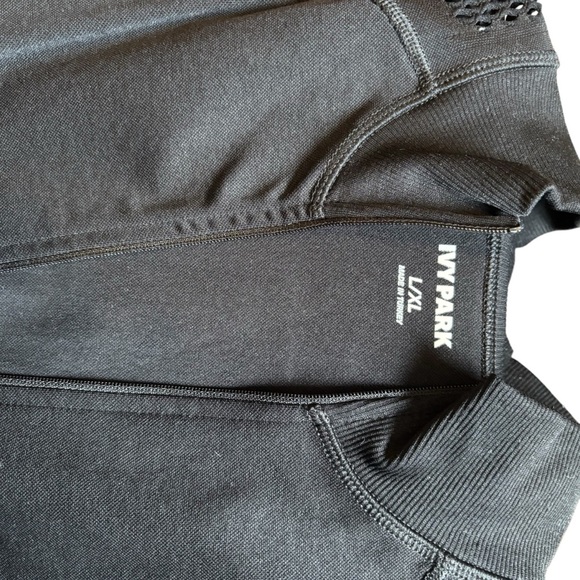 IVY PARK Black Athletic Jacket with cut out sleeves - Picture 3 of 9